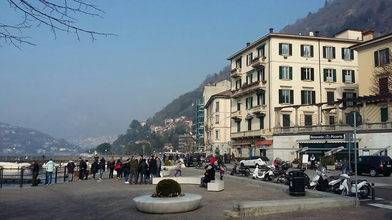 Al Porticciolo Di Sant'Agostino Panzió Como